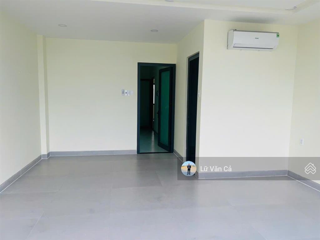 Cho thuê shophouse mặt tiền song hành lakeview city, dt 5x20m 5 lầu sử dụng, có thang máy, giá 45tr