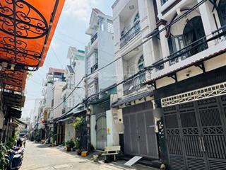 Bán nhà đẹp 1/ hẻm 6m kế mặt tiền lê văn quới dt 4 x 15 4 tầng chỉ 7,4 ty tl