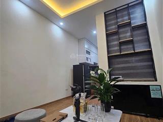 Tòa nhà dòng tiền 4 tỷ/năm. ,giang văn minh, ba đình , có hầm , ô tô vào ,213m, 9 tầng , 71 tỷ.