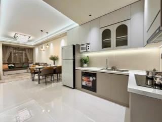 Bán cc sky garden 3, giá 4,99 tỷ, 56 m2, 2pn, 1wc, q7, hcm, hàng hiếm giá siêu hot