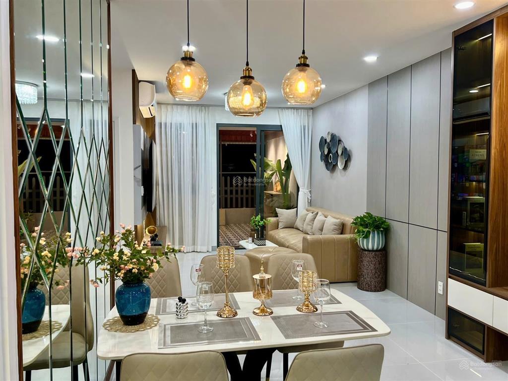 Bán gấp ch sân vườn sky garden ii tại nguyễn văn linh, 9,6 tỷ, 89m2 + sân, q7, hcm