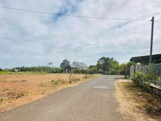 Bán đất ven thành phố hồ chí minh , 400m2 sổ sẵn , đường nhựa hiện hữu giá chỉ 400 triệu