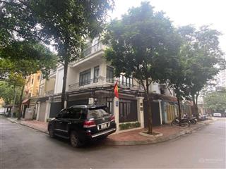 Cho thuê biệt thự mỹ đình, nam từ liêm 220 mét, 4 tầng mới đẹp 45 triệu