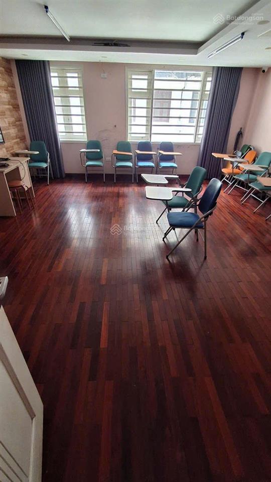 Cho thuê biệt thự sân vườn mễ trì hạ, nam từ liêm 200 m2, 4 tầng mới đẹp