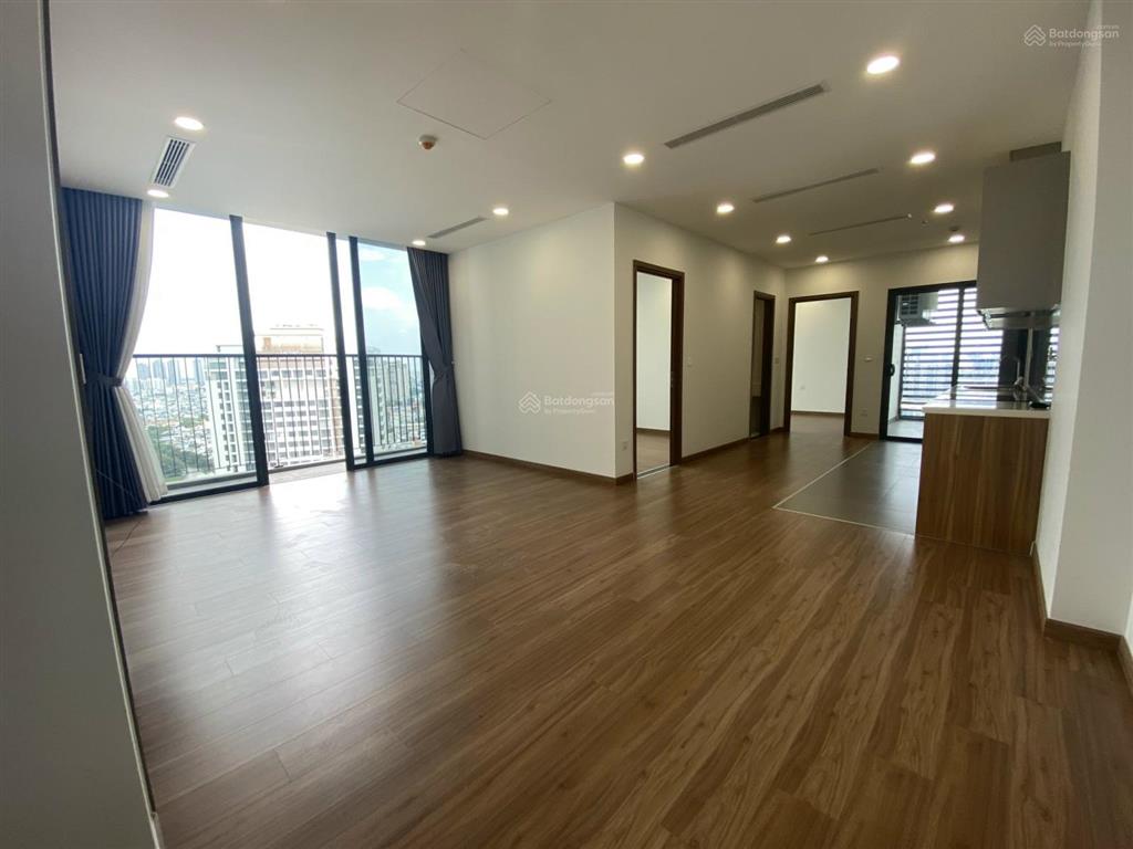 (tin chính xác) bán gấp 3pn, 2wc, 95m2, tầng trung view đẹp. giá 8.1 tỷ (bao phí).  0836 646 ***