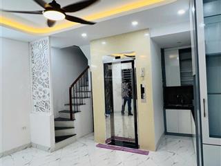 Bán nhà 6 tầng thang máy mới tinh phố hoàng hoa thám 30m2 chỉ 8,25 tỷ