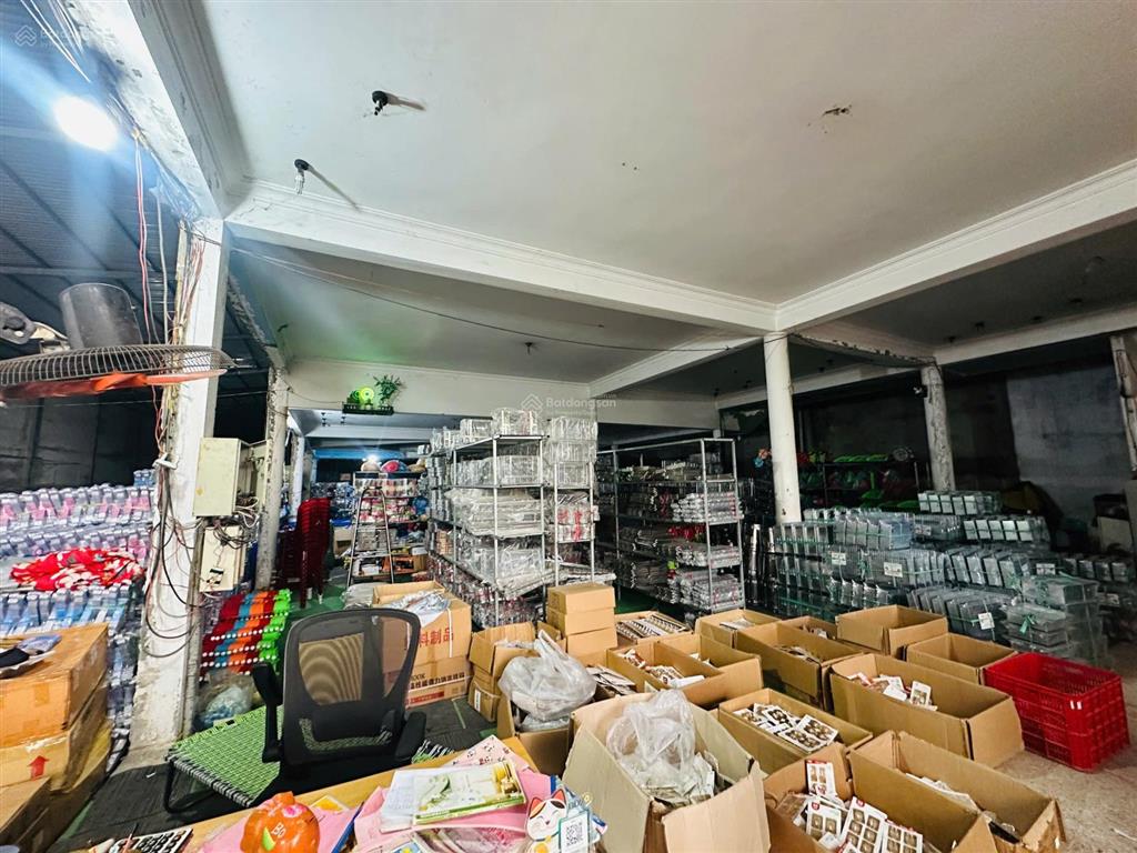 Bán mặt bằng kinh doanh vip 2400m2 full thổ cư, tân đông hiệp, dĩ an chỉ gần 28tr/m2