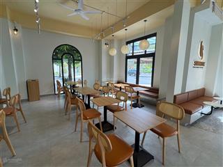 Cho thuê tầng căn boutique đẹp ngay đầu công viên, đối diện chợ đêm vinhomes grand park