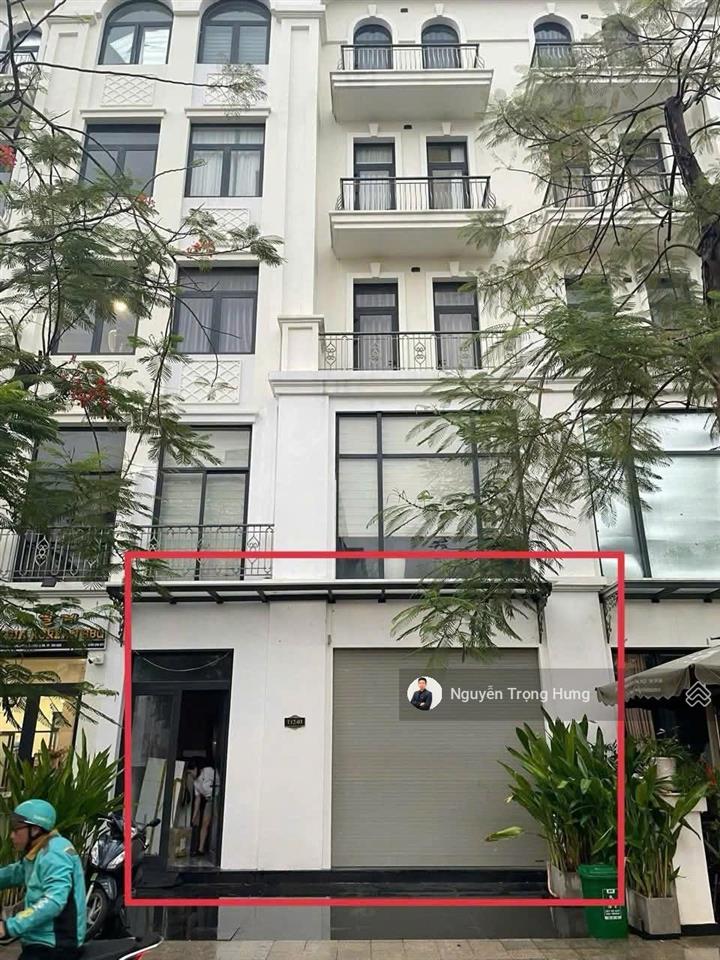 Cho thuê tầng trệt nhà phố 126m2 lối đi riêng, kế bên trường học khu nhà phố vinhomes grand park