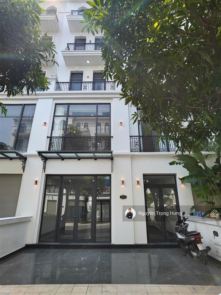 Nắm tất cả giỏ hàng cho thuê tầng làm văn phòng, spa, lớp học, để ở,... tại vinhomes quận 9 giá tốt