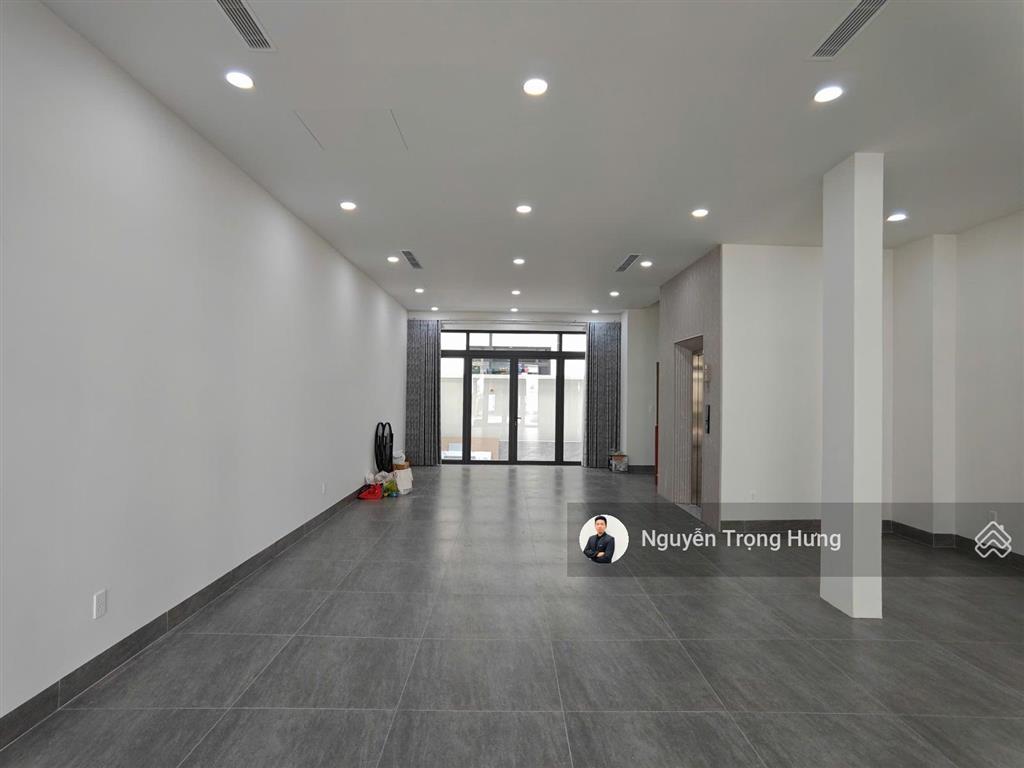 Nắm tất cả giỏ hàng cho thuê tầng làm văn phòng, spa, lớp học, để ở,... tại vinhomes quận 9 giá tốt