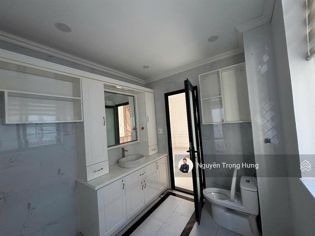 Duy nhất tại vinhomes căn biệt thự đẳng cấp 320m2 căn góc, sân vườn thoáng mát, có nội thất