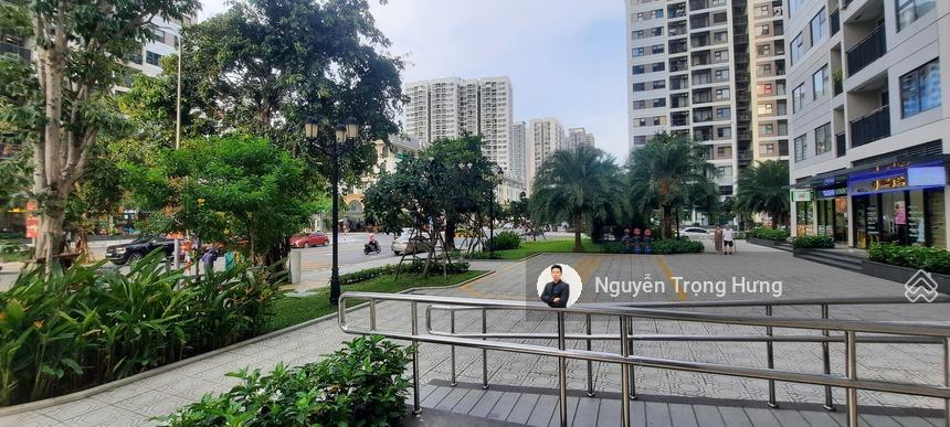 Bán shophouse khối đế chung cư vinhomes grand park có sẵn hợp đồng thuê chỉ từ 4,7 tỷ có sổ hồng