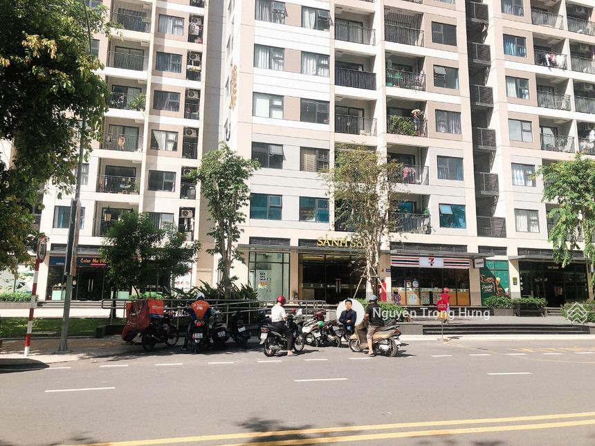 Bán shophouse khối đế chung cư vinhomes grand park có sẵn hợp đồng thuê chỉ từ 4,7 tỷ có sổ hồng