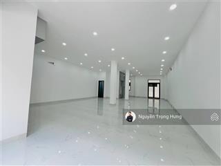 Cho thuê nhà phố vinhomes grand park  diện tích lớn 144m²  thang máy nhà mới hoàn thiện chưa ở