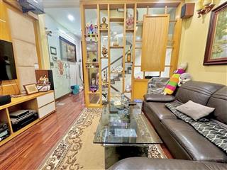 Bán nhà dương quảng hàm  cầu giấy 52m2, 5 tầng dân xây, thông nguyễn văn huyên, ở cực sướng