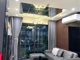 Tôi bán căn 3pn rivera park 93m2, 3n2wc full nội thất, giá 9 tỷ bao hết phí.  0976 299 ***
