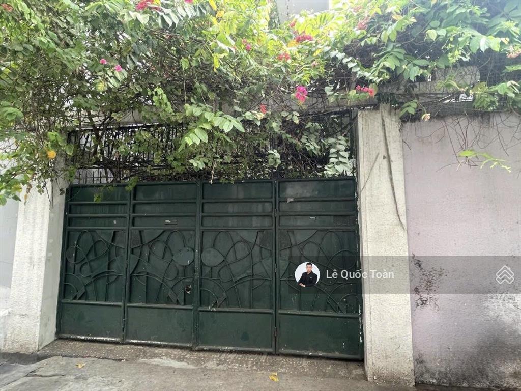 Bán biệt thự (dt 12,5x16,8m) hxh 6m hồ biểu chánh, gần nguyễn văn trỗi pn, 3 tầng, giá chỉ 35 tỷ