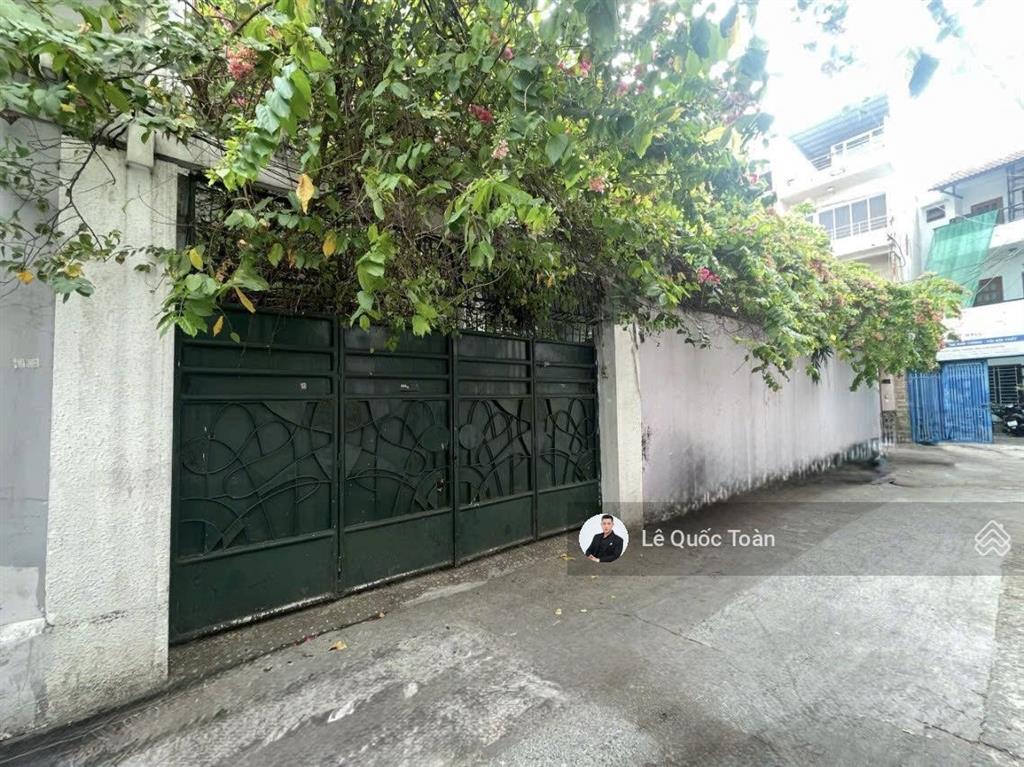 Bán biệt thự (dt 12,5x16,8m) hxh 6m hồ biểu chánh, gần nguyễn văn trỗi pn, 3 tầng, giá chỉ 35 tỷ