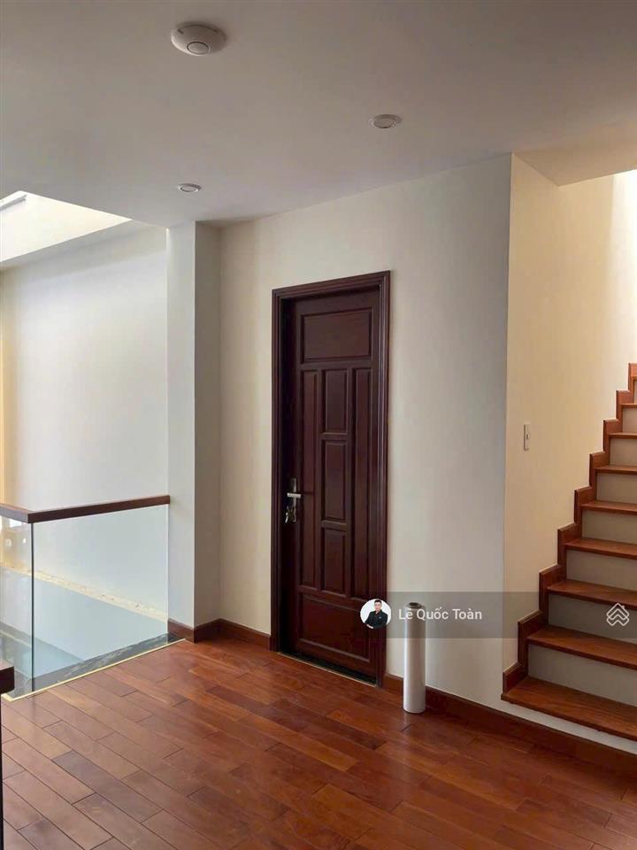 Nhà đẹp có thang máy , hxh hoàng văn thụ q. phú nhuận, dt 7.5 x 13,5m, 4 tầng st, giá chỉ 16 tỷ tl