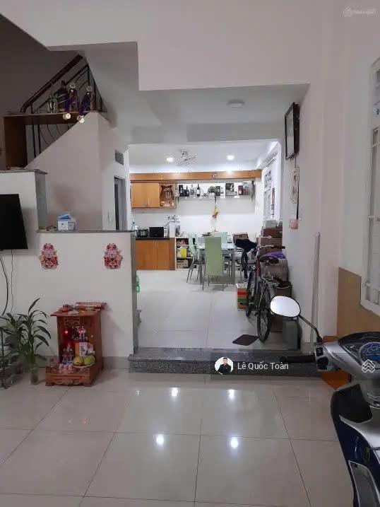 Bán gấp, căn góc 2 mặt thoáng hẻm 5m lê văn sỹ, phú nhuận. dt 5mx13m, cn 65m2, 5 tầng, giá 11 tỷ