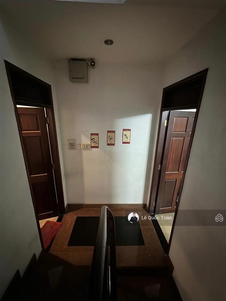 Sát quận 1! hxh nguyễn cửu vân, bt. 2 mặt thoáng, dt 4x21m  92m2, 3 tầng kiên cố chỉ 24,5 tỷ tl