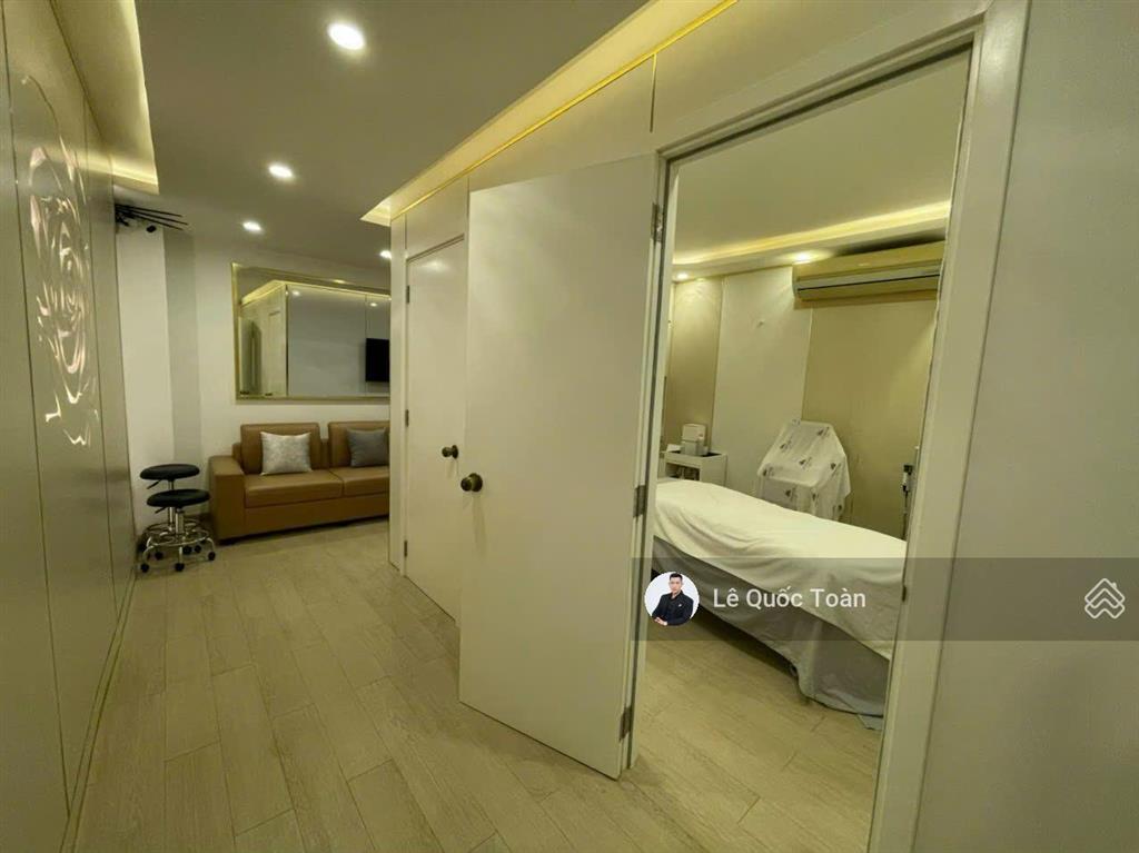 Siêu khủng! ngang khủng tận 10.5m  95.2m2, 5 tầng bề thế hxh nam kỳ khởi nghĩa, q3 chỉ 22,5 tỷ tl