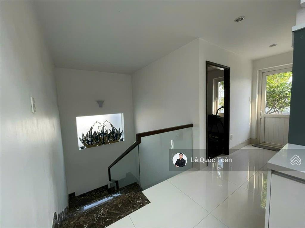 Siêu khủng! ngang khủng tận 10.5m  95.2m2, 5 tầng bề thế hxh nam kỳ khởi nghĩa, q3 chỉ 22,5 tỷ tl