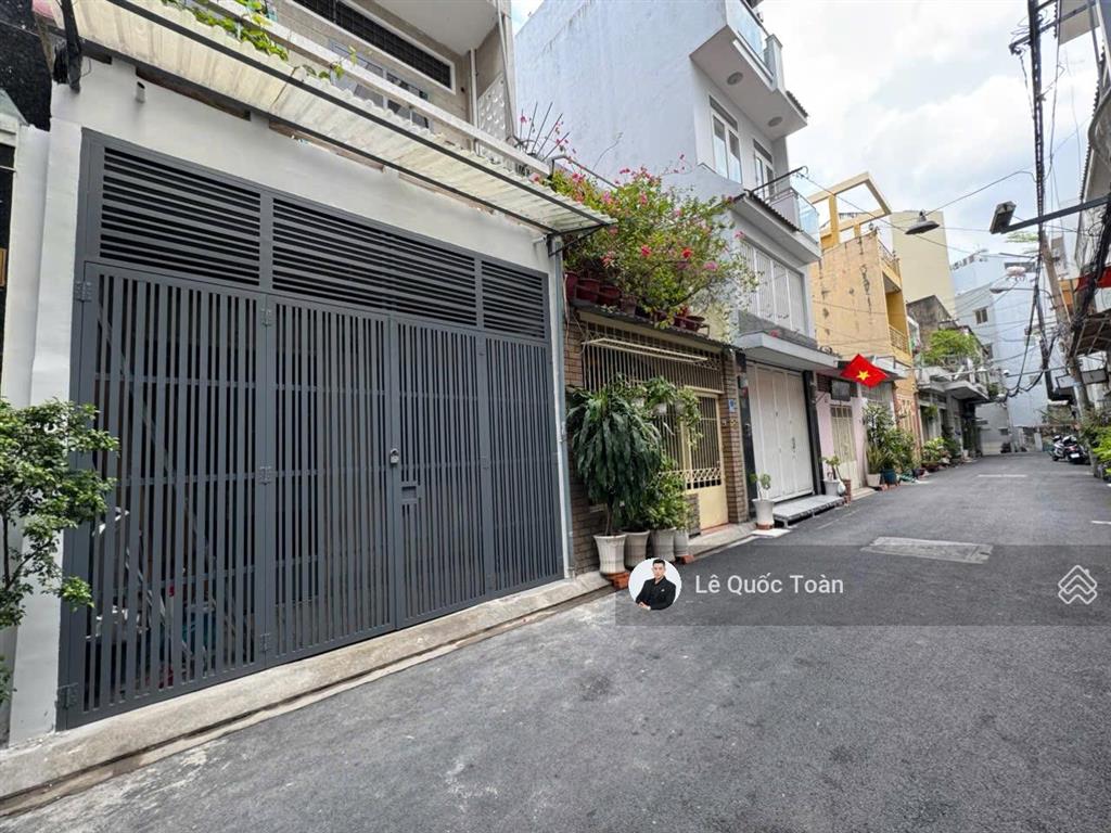 Còn duy nhất 1 căn, hxh siêu đẹp đoàn thị điểm, pn, dt 4x13m 2 tầng ctxd 5 tầng  giá chỉ 12 tỷ