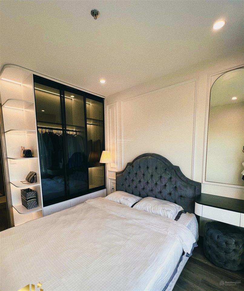 (căn mới  sổ lâu dài) chính chủ cần bán căn hộ 2 phòng ngủ 71m2 giá 4.9tỷ tại rose town