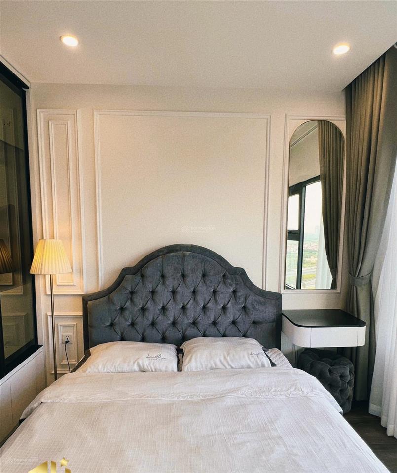 (căn mới  sổ lâu dài) chính chủ cần bán căn hộ 2 phòng ngủ 71m2 giá 4.9tỷ tại rose town