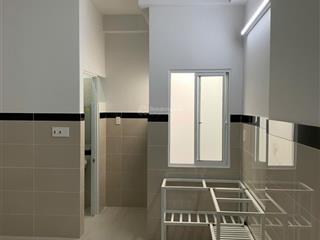 Bán chdv 60p dương quảng hàm giá 39.5 tỷ diện tích khủng đang cho thuê 240 tr/th dt 12x24m