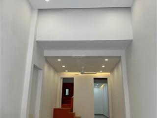 Bán nhà đường an nhơn p17 gò vấp hẻm 8m nhà 3 lầu giá 6 tỷ 5 thương lượng