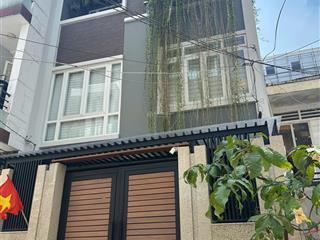 Bán nhà cao thắng quận 10, 4 tầng 70m2 giá cực tốt chỉ nhỉnh 10 tỷ, hẻm rộng rãi, ô tô đỗ cửa