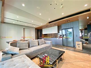 Cho thuê ch đẳng cấp nhất vinhomes symphony, thiết kế 4bed  5wc, nội thất cao cấp và tiện nghi