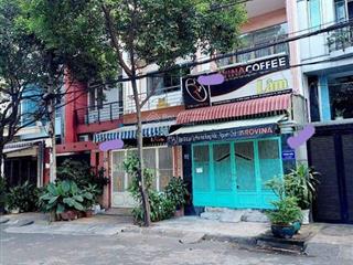 Mặt tiền khu cư xá nguyên hồng  đường trước nhà 12m đối diện công viên (4x18m) 4 tầng giá 12 tỷ