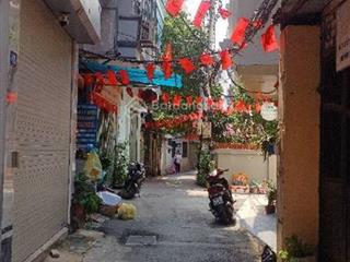 Căn hộ dịch vụ 7 tầng thang máy 2 thoáng trước sau  10 phòng cho thuê  chuẩn pccc