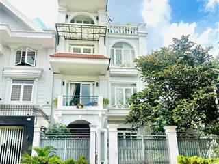 Villa đầy đủ nội thất cao cấp 5 phòng ngủ giá 50 triệu