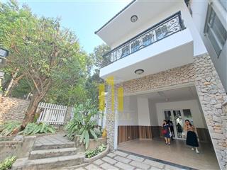 Biệt thự sân vườn thảo điền 350m2 đầy đủ nội thất  giá 80 triệu