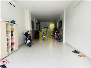 Cho thuê nhà văn phòng 1 lầu giá 18 triệu. có thang máy