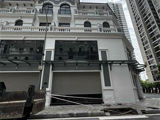 Cho thuê cặp căn góc + cạnh góc shophouse the sapphire. chân 10 tòa chung cư đã lấp đầy