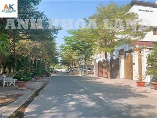 Gấp bán mtkd nam hòa ngay xa lộ hà nội ga metro phước long, phước long a, q9, hcm giá 17,7 tỷ vnd