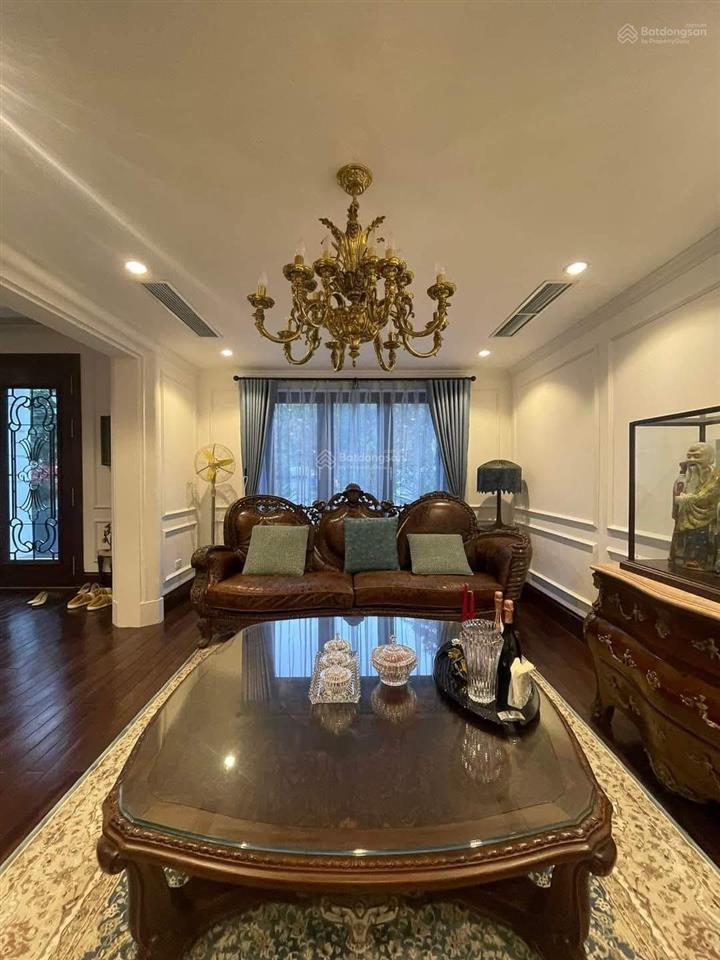 Siêu phẩm! 25tỷ hơn, bán biệt thự ngoại giao đoàn, xuân đỉnh  106m2  5t  lô góc  gara ô tô  tm