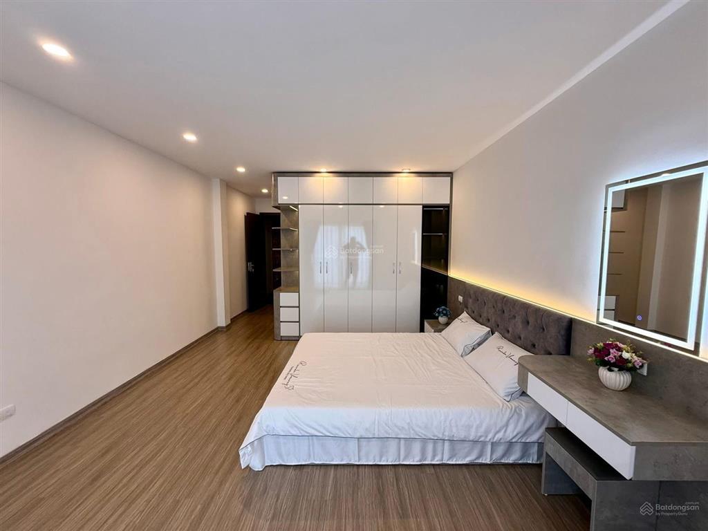 Siêu hiếm! 11 tỷ hơn, bán nhà phú xá, phú thượng, tây hồ  46m2  7 tầng  thang máy  gara ô tô