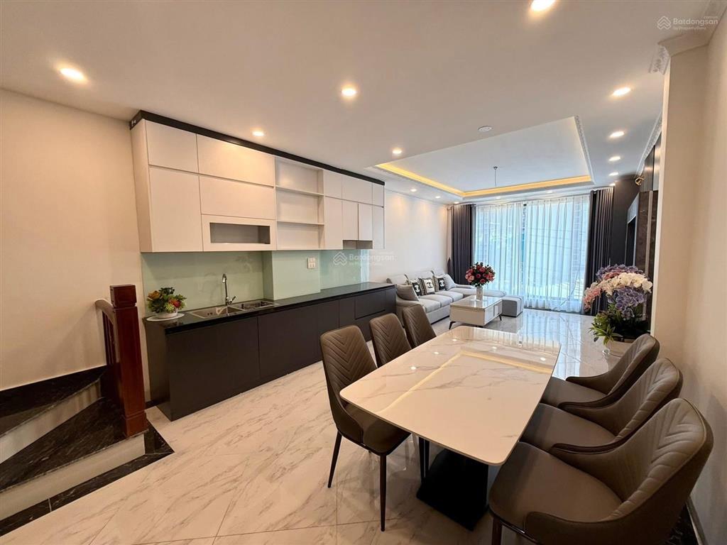 Siêu hiếm! 11 tỷ hơn, bán nhà phú xá, phú thượng, tây hồ  46m2  7 tầng  thang máy  gara ô tô