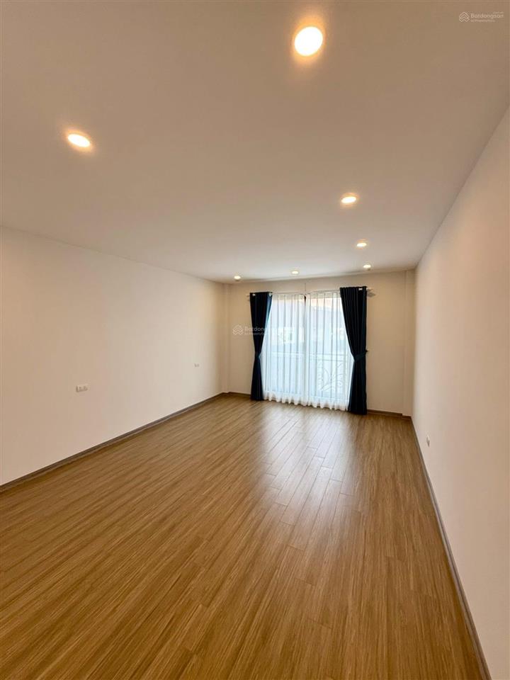 Siêu hiếm! 11 tỷ hơn, bán nhà phú xá, phú thượng, tây hồ  46m2  7 tầng  thang máy  gara ô tô