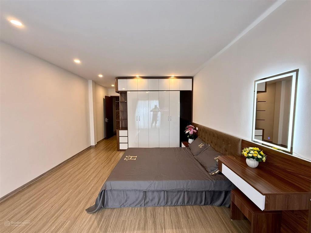 Siêu hiếm! 11 tỷ hơn, bán nhà phú xá, phú thượng, tây hồ  46m2  7 tầng  thang máy  gara ô tô