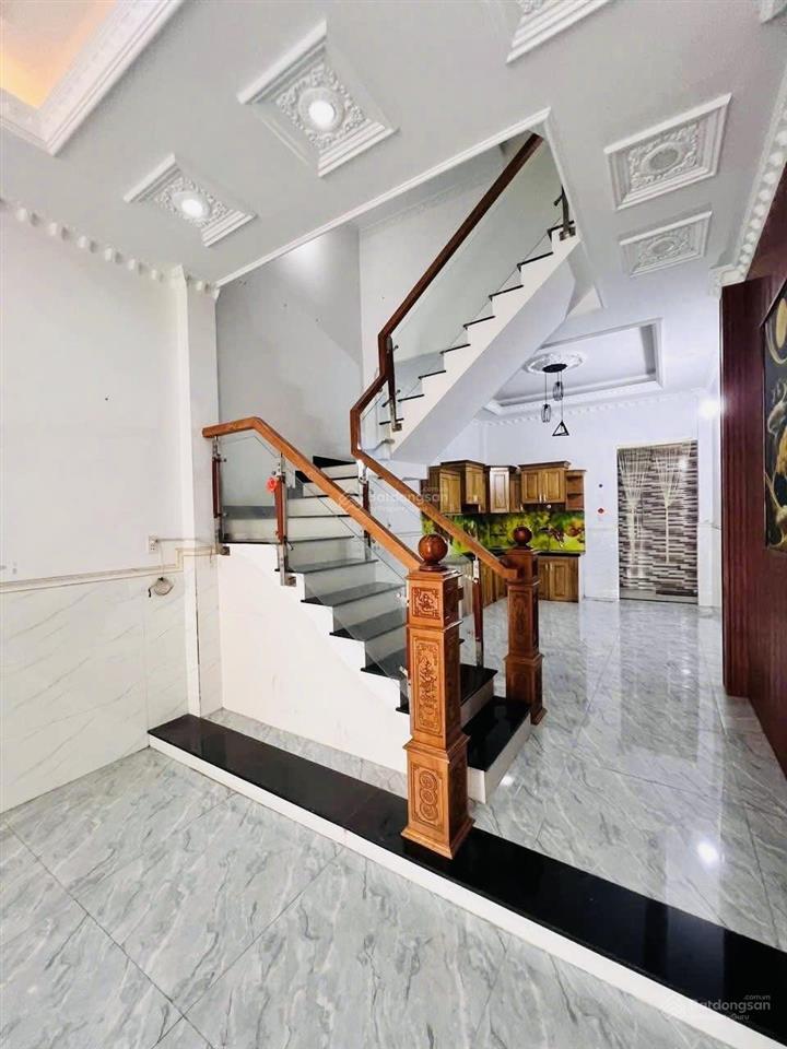 Nhà đẹp 4*18m 3pn hẻm thông 5m 3/ ngắn chợ liên ấp 26 vĩnh lộc a.