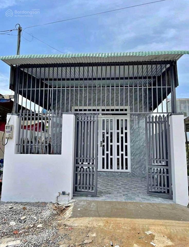 Nhà trung tâm thị xã trảng bàng, 450tr/120m2 nhà cấp 4 sổ riêng