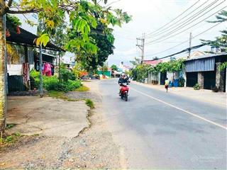 Bán đất đi định cư. cần ra lô đất 172m2/999triệu, có 100 thổ cư. xã tân an hội, củ chi. sổ hồng